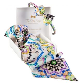 Candy Bar Flounce Scarf