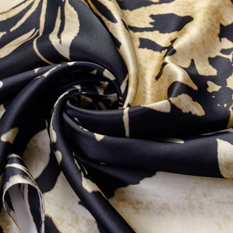 Silk scarf S Gentle Touch bronze