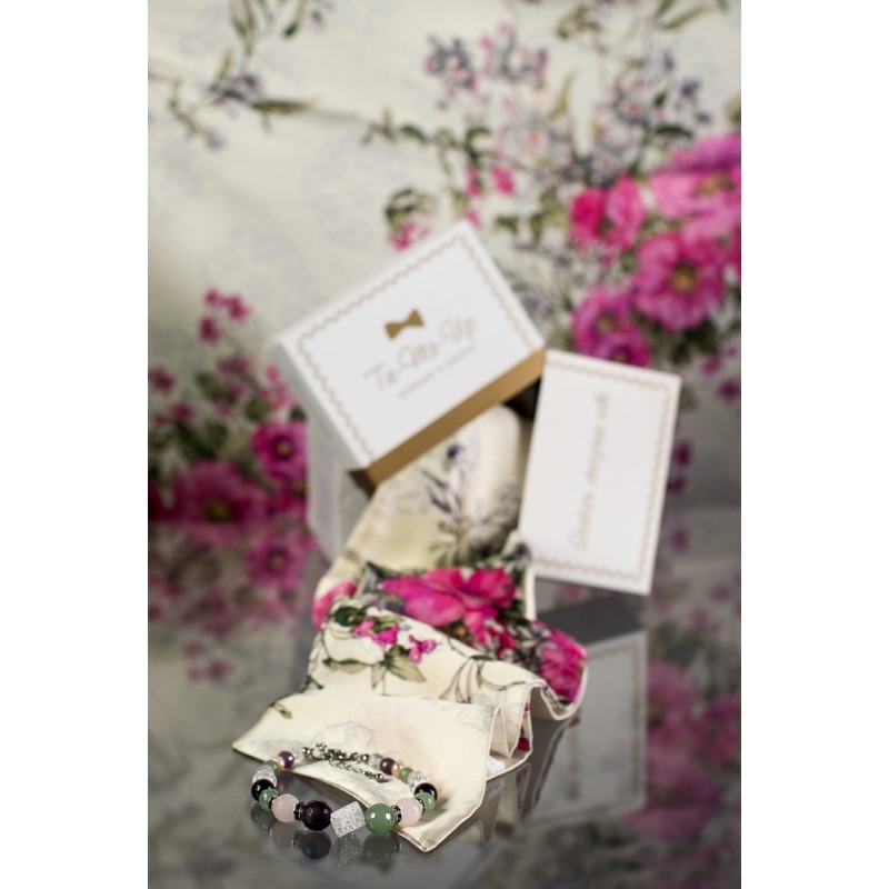 Luxury gift: Sweet Caroline Silk Scarf with Bow