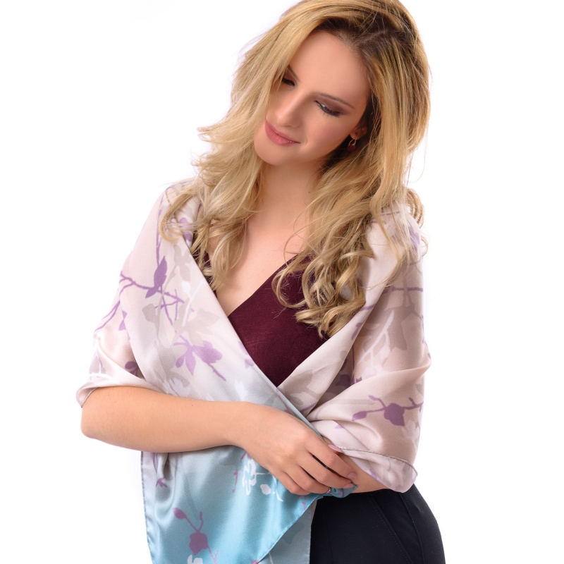 Silk shawl Delicate Blossom Nude