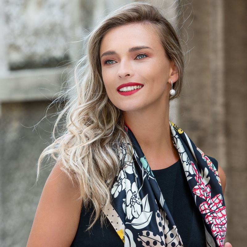 Cercei argint New Look perla scoica alba