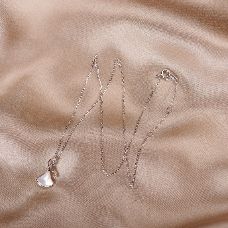 Colier argint Light of Dance