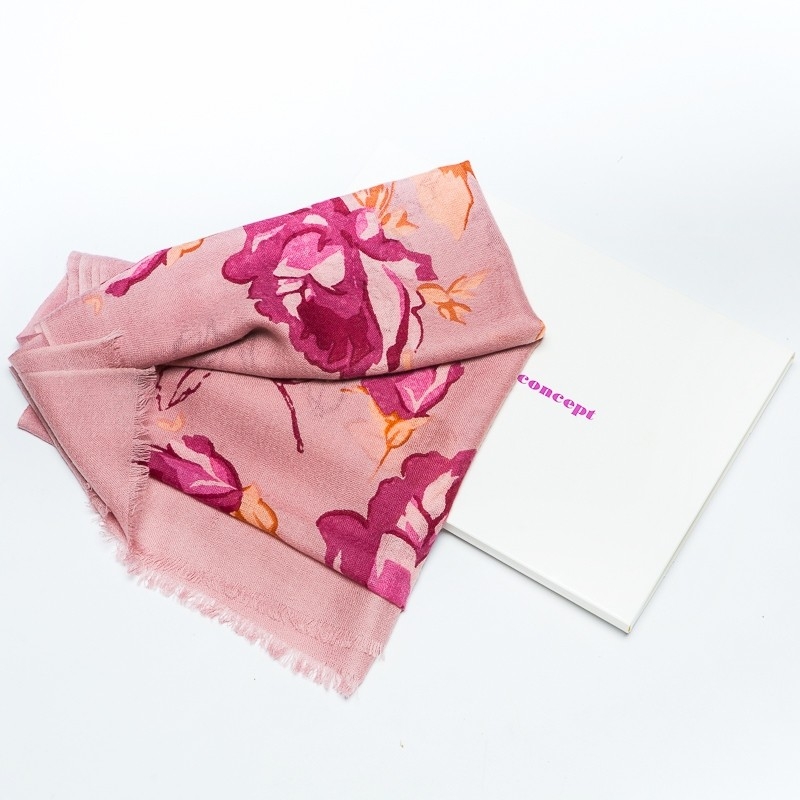 Wool Scarf Mila Schon roses 