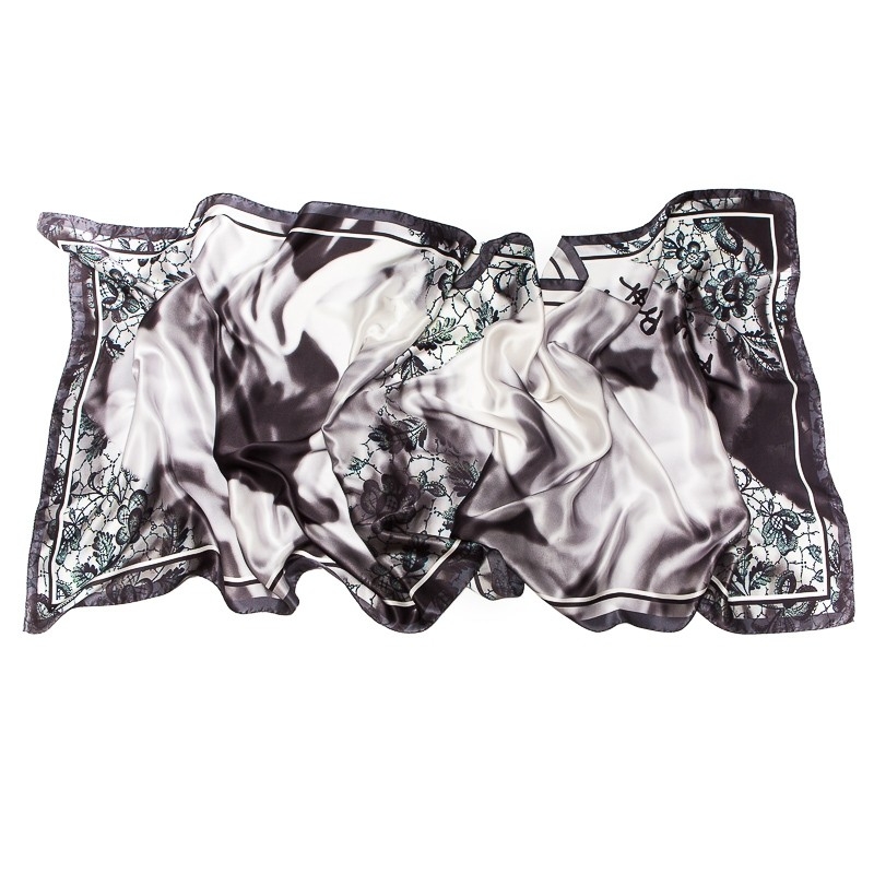 Sal matase Laura Biagiotti white roses black