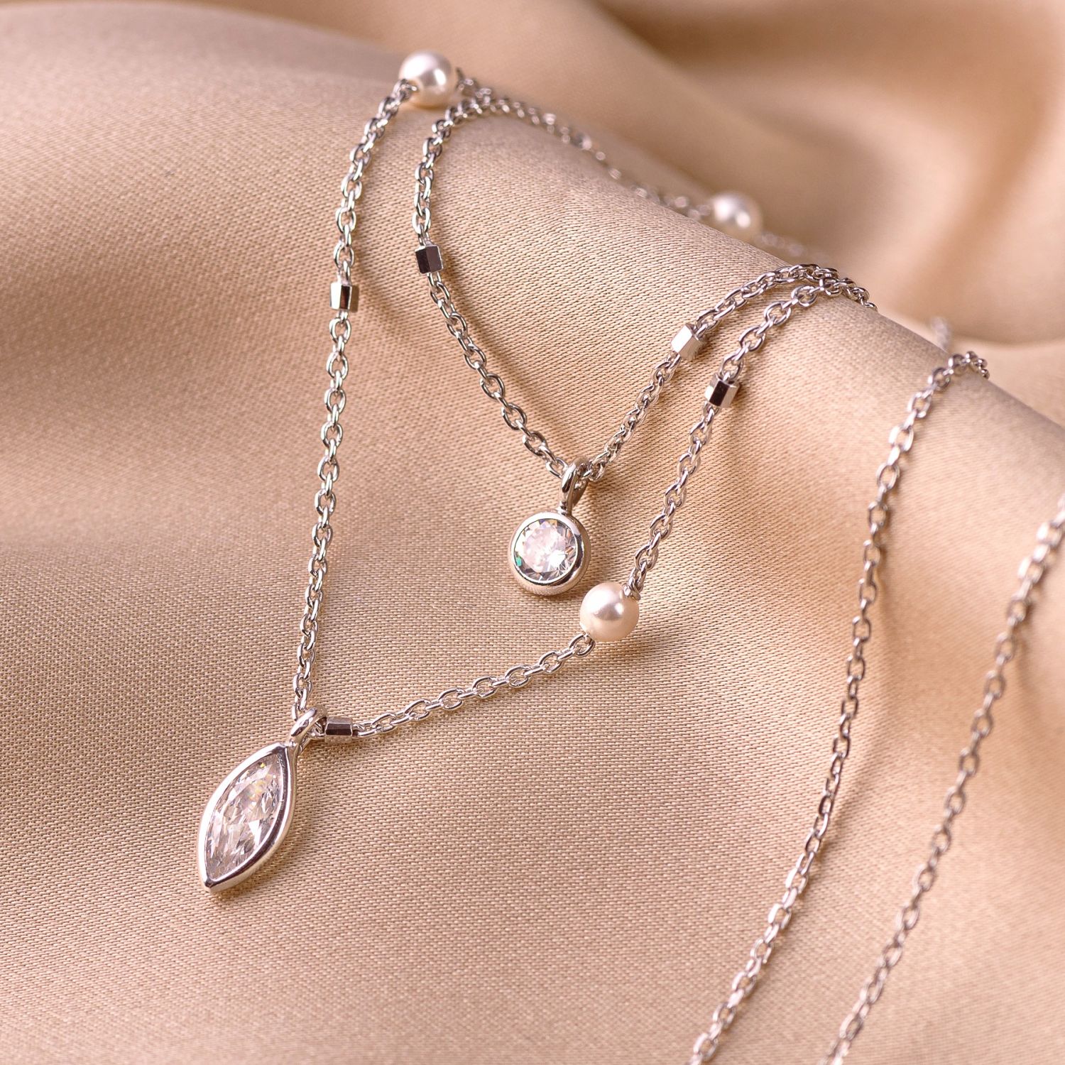 Sterling Silver Necklace Desire Pearl & Cristals