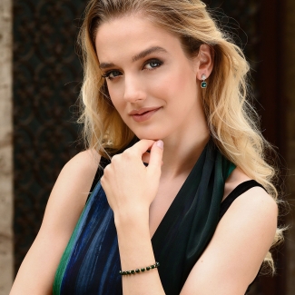 Sterling Silver Earrings Iconic Emerald Cat Eye