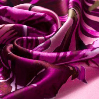 Silk scarf S Urban Escape violet