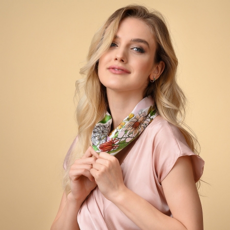 Silk scarf In My Beauty Dream pink