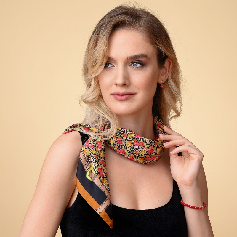 Silk scarf twill M Amour des Roses noir