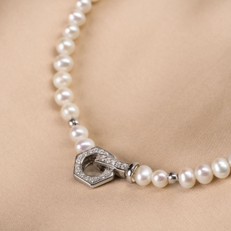 Sterling Silver Necklace Grace with cultured pearls