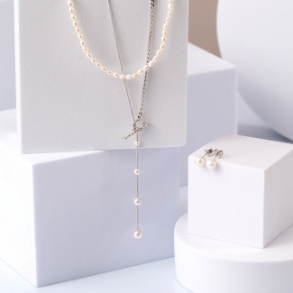 Gift Earrings and 2 silver pearl necklaces Nr.2