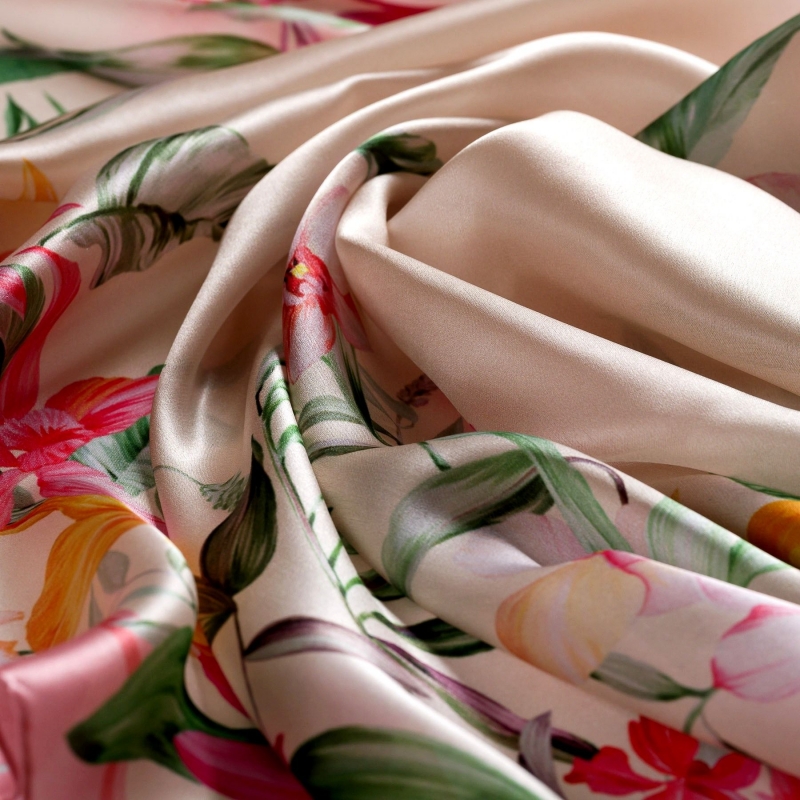 Silk scarf Still The One pink