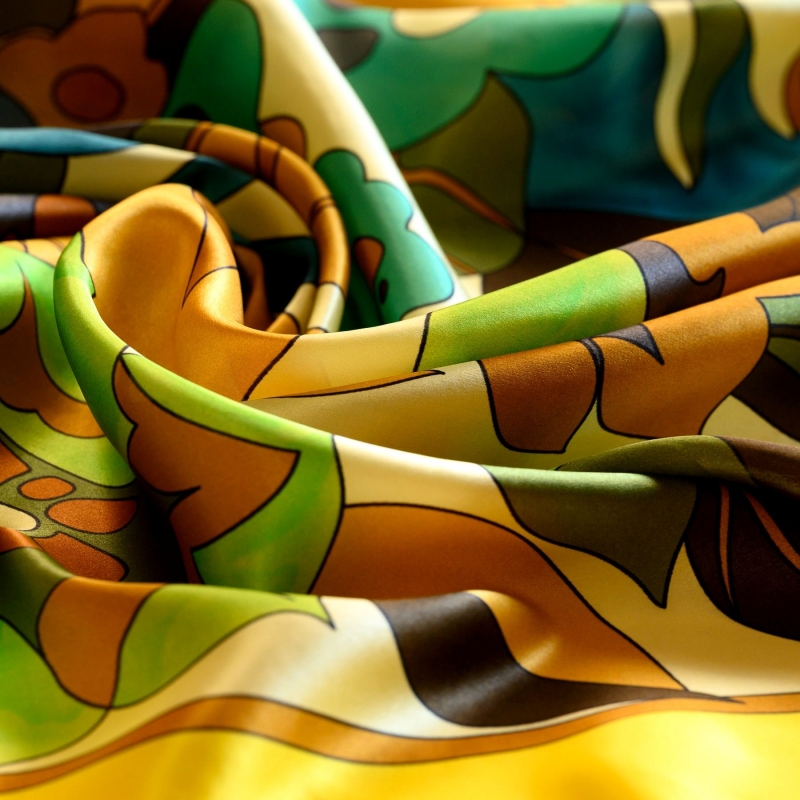 Silk scarf Dreams of Innocence yellow