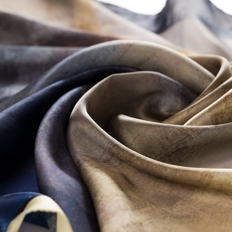 Esarfa matase Moments in Blue-Sand Notes