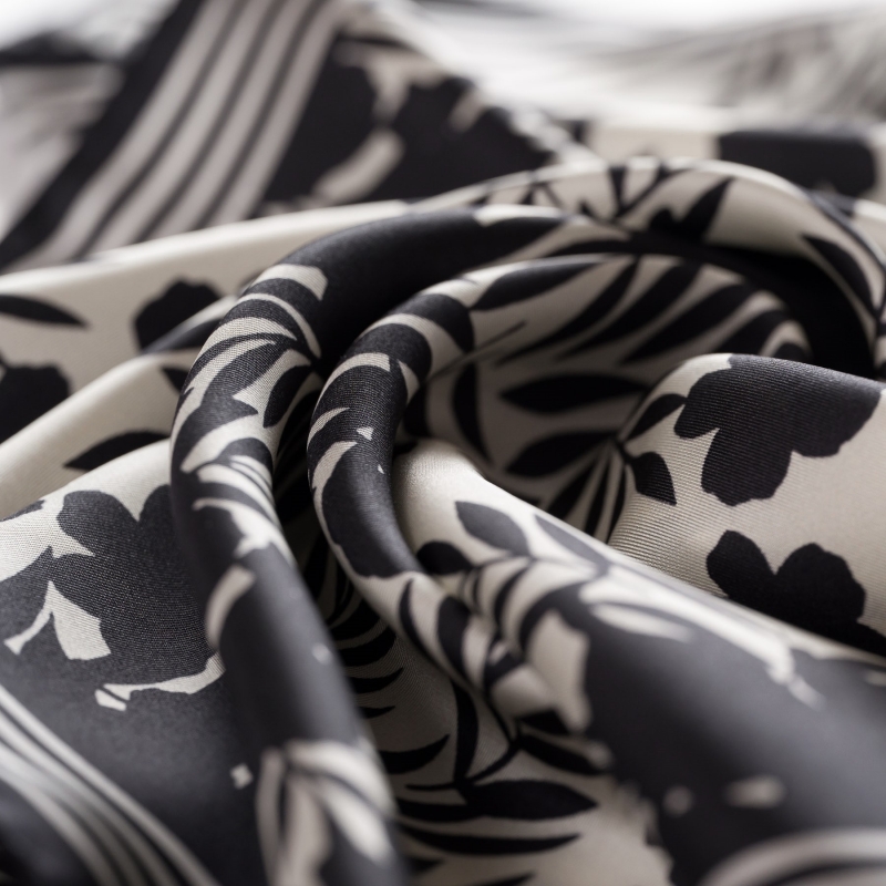 Esarfa matase twill Black & White Fashion