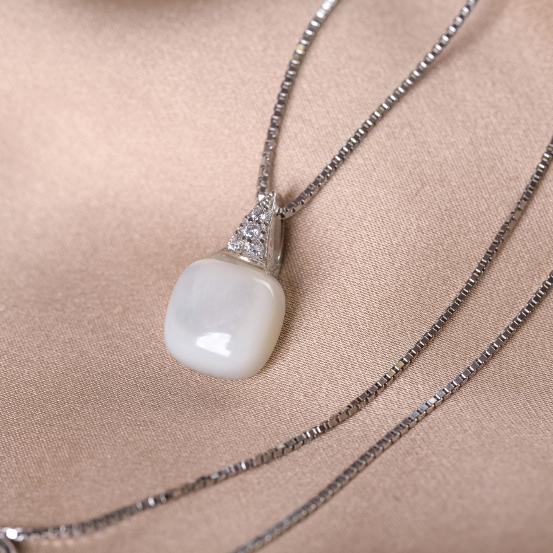 Sterling Silver Necklace Milky White Cat Eye