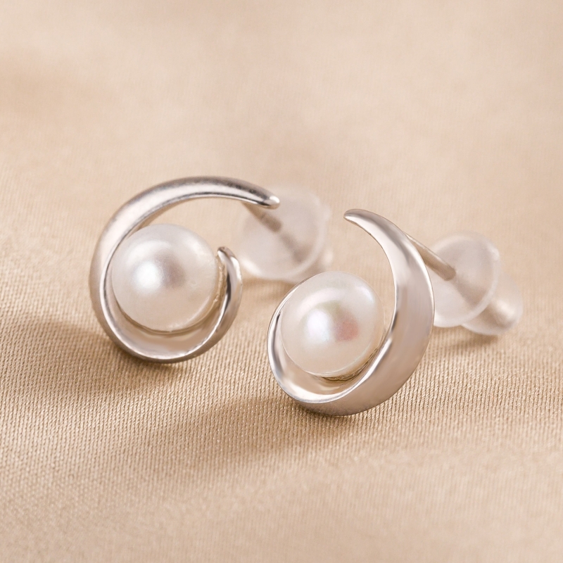 Sterling Silver Earrings Pearl's Note