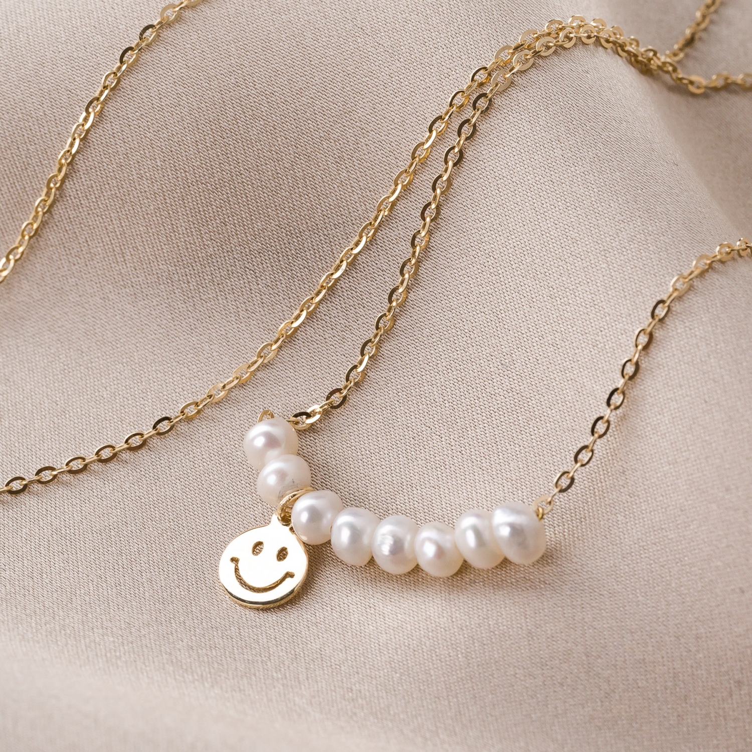 Sterling Silver Necklace Smile with Me pearls gold