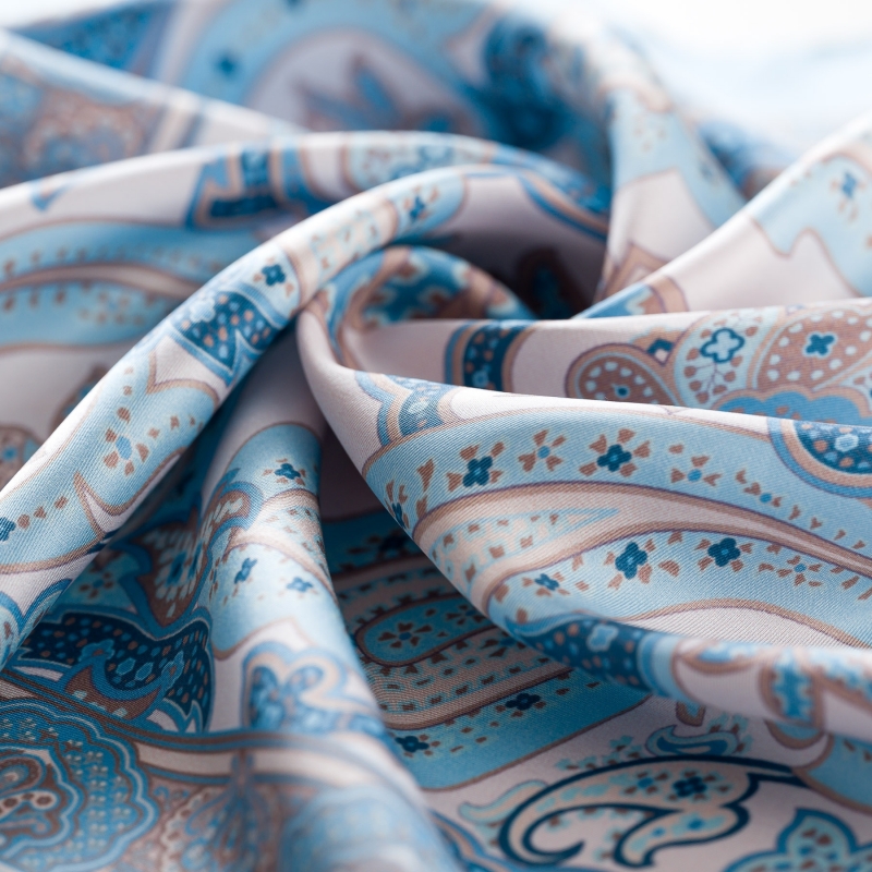 Esarfa matase S twill Stylish Paisley Sky Blue