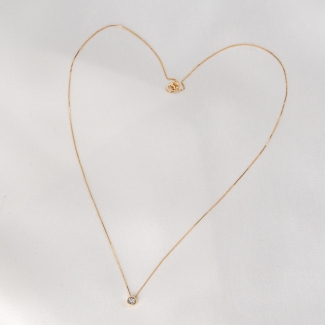 14K Gold Necklace Diamonds Iconic Solitaire