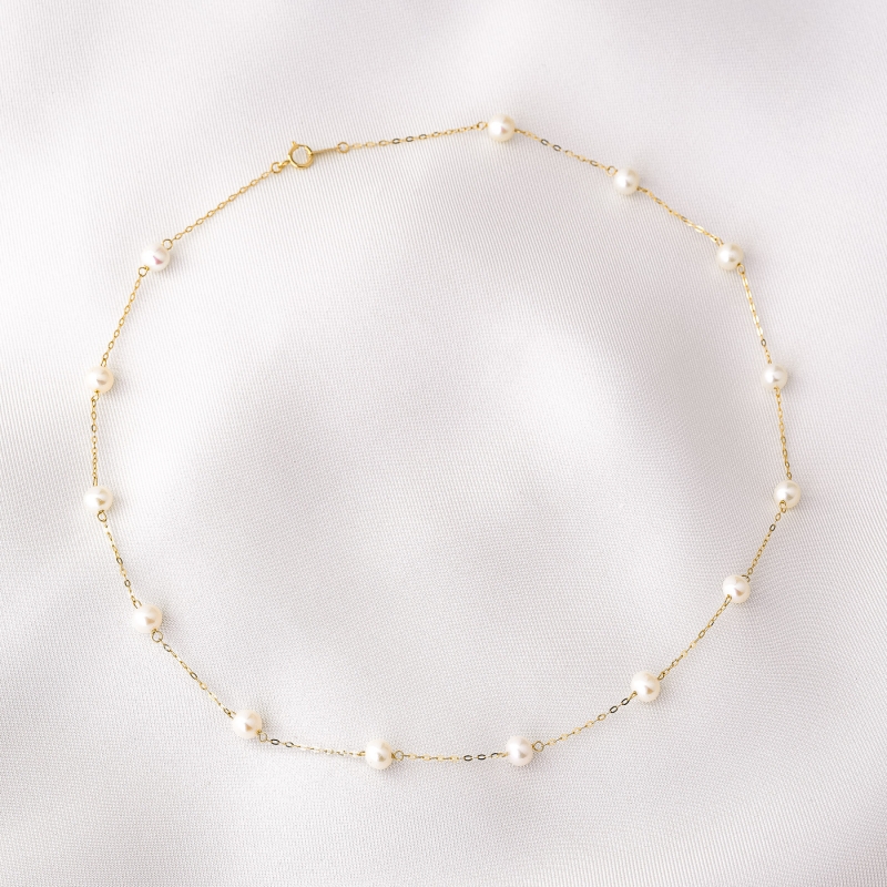 Delicate Pearls white Necklace with 14K gold