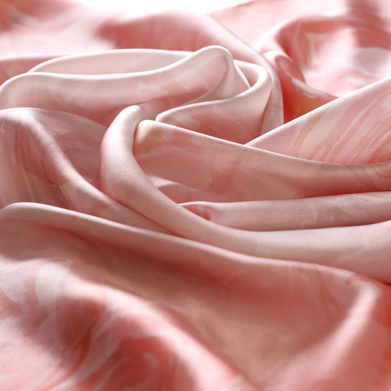 Silk Scarf La Plus Belle Roses delicate rose