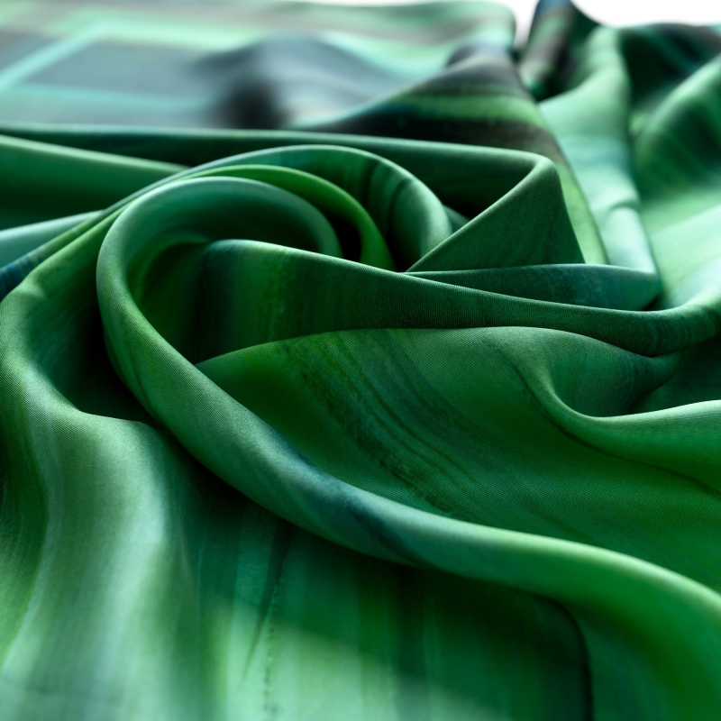 Esarfa matase twill Almost Plain Hot Emerald