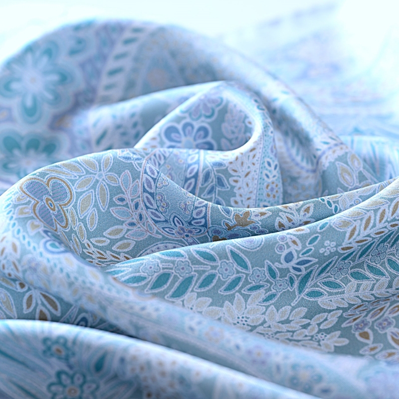Esarfa matase S twill Pearl Paisley Delicacy aqua grey