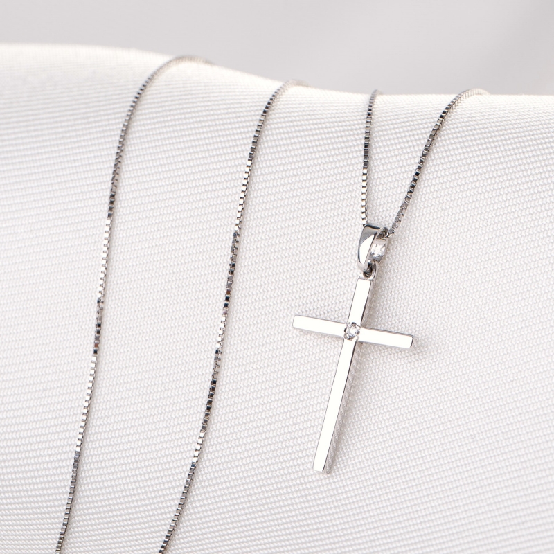 14K White Gold Necklace Diamonds Cross
