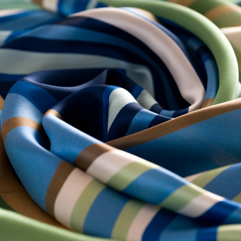 Silk Scarf Aligned Time vernil