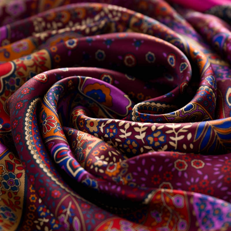 Esarfa matase Paisley Magic crimson