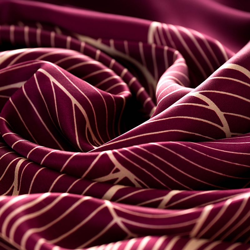 Esarfa matase bordeaux cu imprimeu floral stilizat, linii fine aurii.