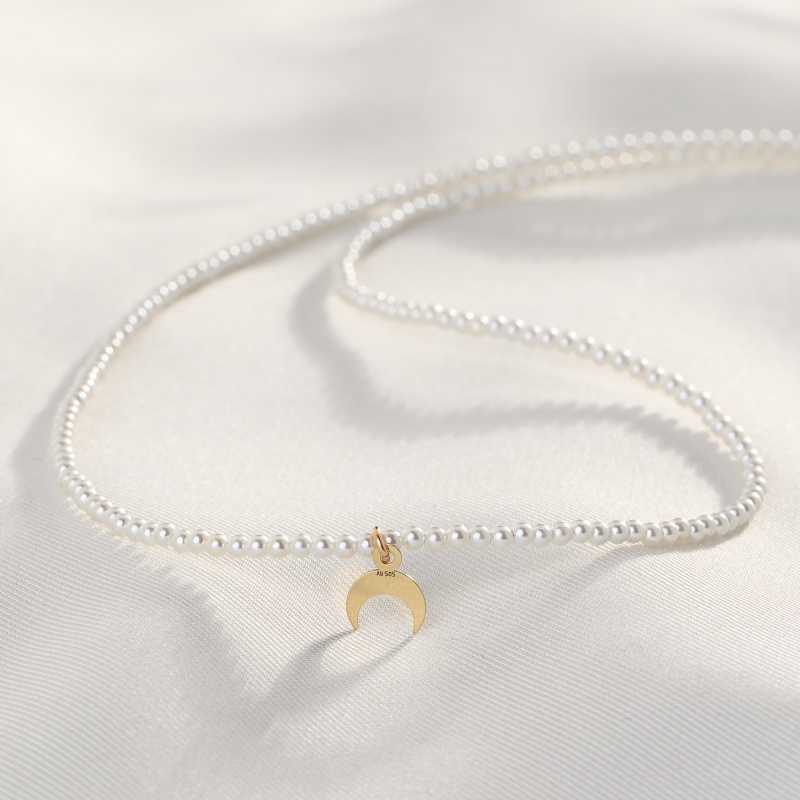 Colier Moony Mood perle scoica si semiluna 14K