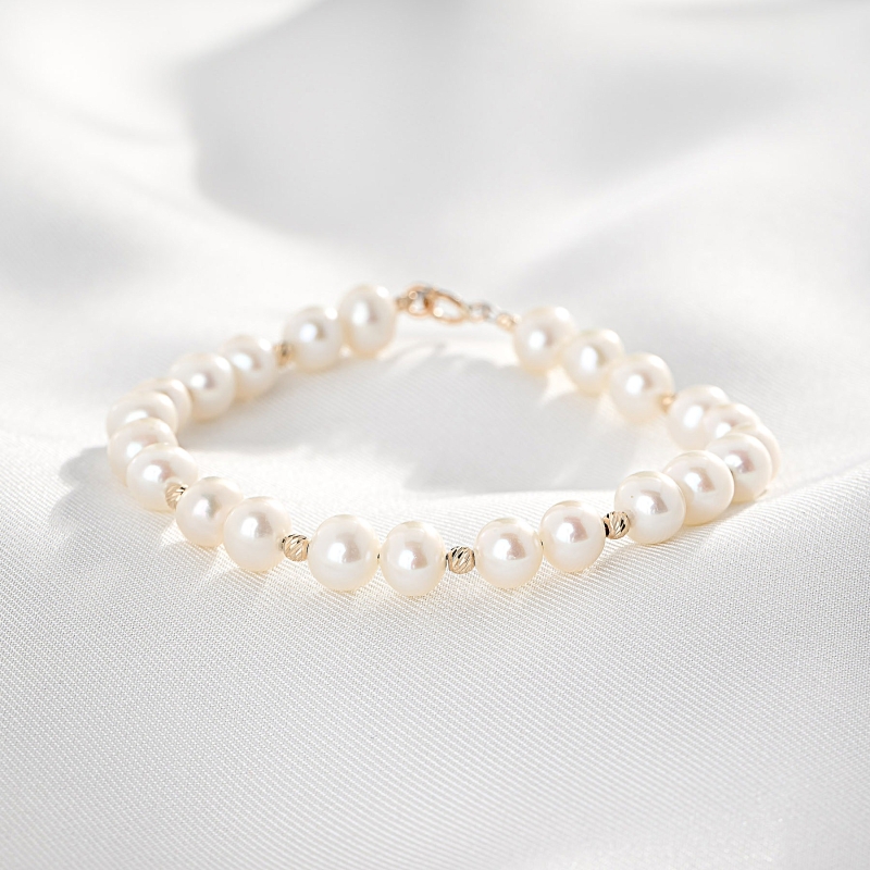 Bracelet Her Code pearls, 14K gold charms