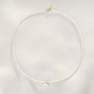 Necklace Moony Mood shell pearls and 14K gold crescent moon