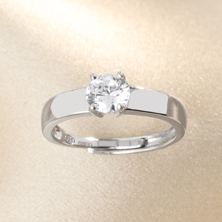 925 Sterling Silver Ring On Love. For Ever.