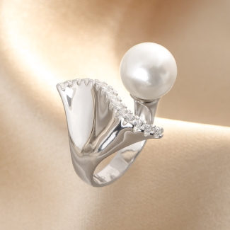 Silver Adjustable Ring Elle. La Perle