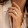 Inel argint Allure gold pe model office
