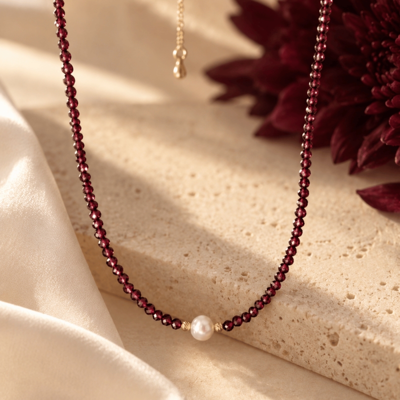 Choker argint Burgungy granat cu perla, lantisor culisant gold