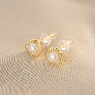 14K Gold Plated Silver Earrings City Chic, white pearl
