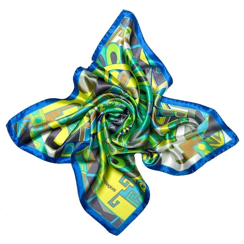 CADOU:Esarfa Laura Biagiotti si pandativul din argint Swarovski Capri Blue