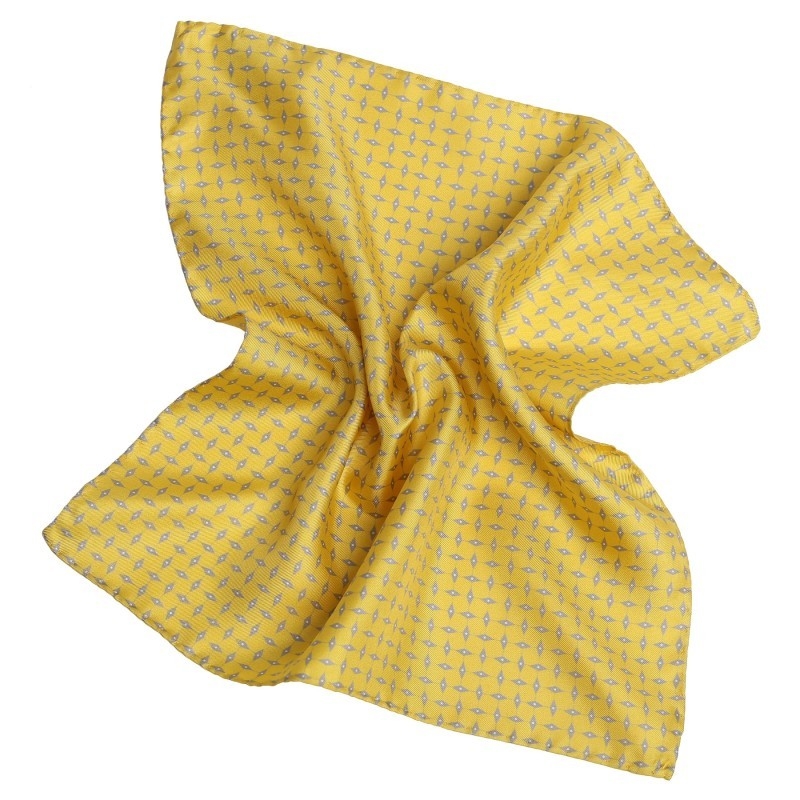 Gift: Every day Outfit silk handkerchiefs