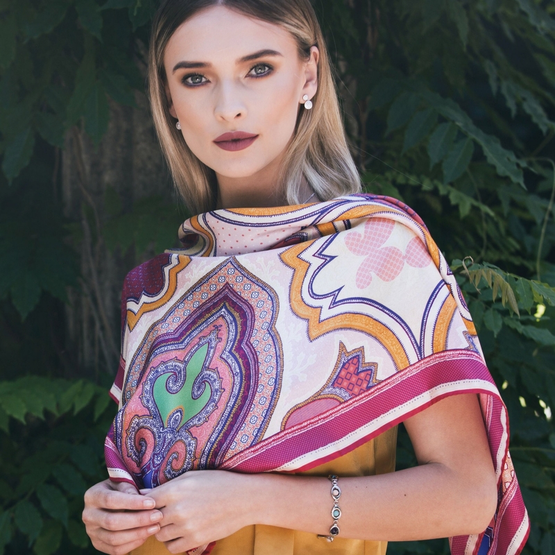 Imperial dream fucsia Silk scarf