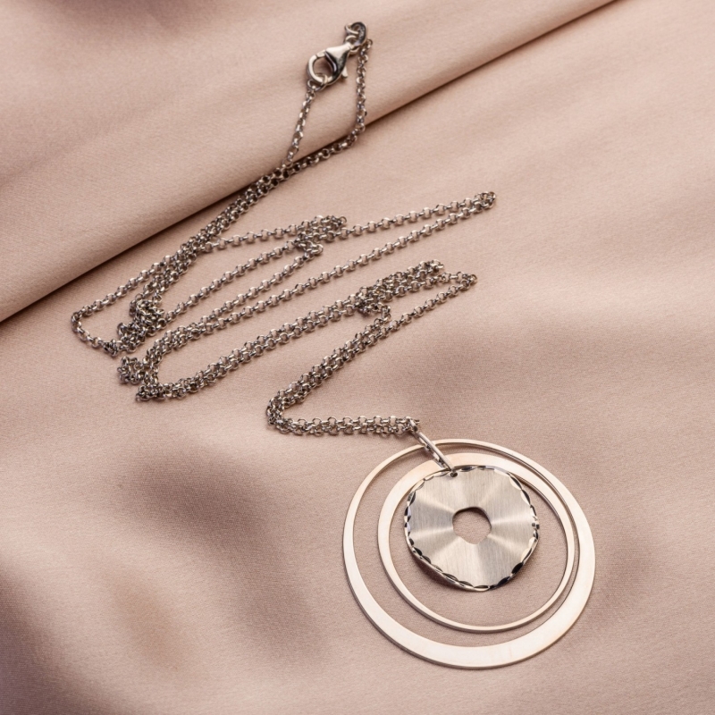 Gift: Silver necklace and bracelet Urban Energy