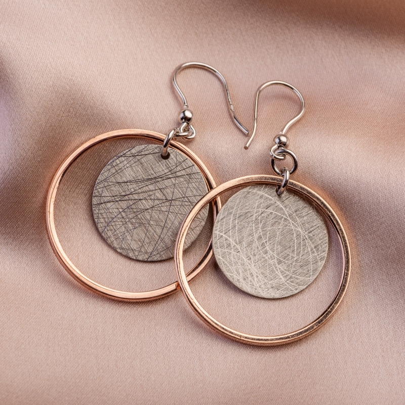 Gift: Silk, cashmere and wool scarf Mila Schon Special nude and Dream Big silver earrings