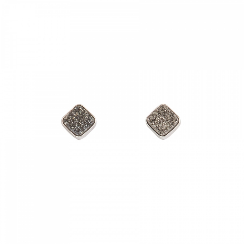 Gift: Inside beauty paisley beige silk scarf and Morning Light Agate silver earrings