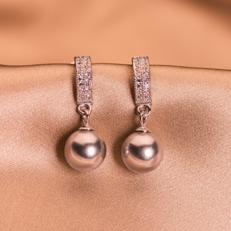 Sterling Silver Earrings Lovely pearls grey
